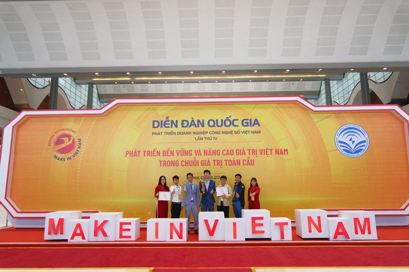 NextX vinh dự đạt giải 3 “Sản phẩm số tiềm năng Make in Việt Nam” do Bộ TT&TT tổ chức