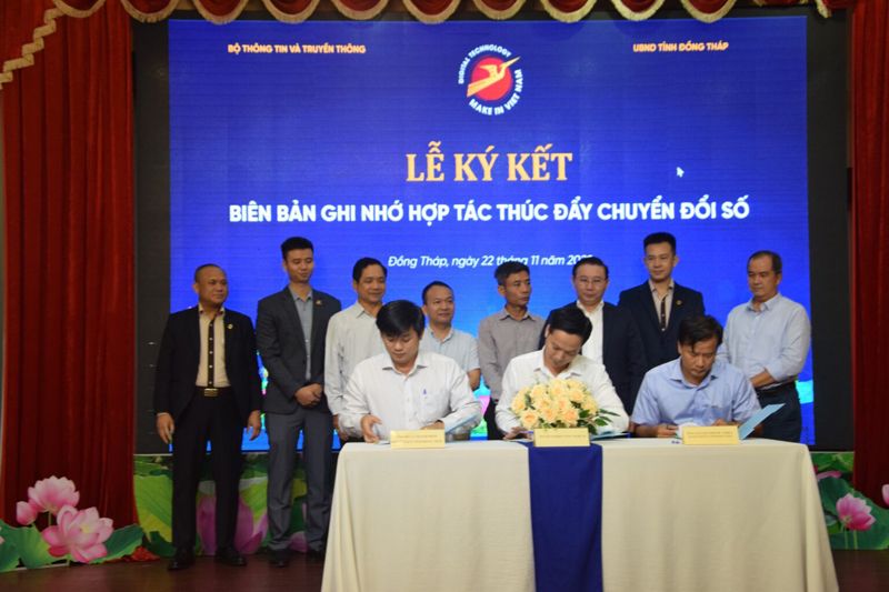 NextX ký biên bản ghi nhớ hợp tác thúc đẩy chuyển đổi số với sở TT&TT và sở NN&PTNT tỉnh  Đồng Tháp